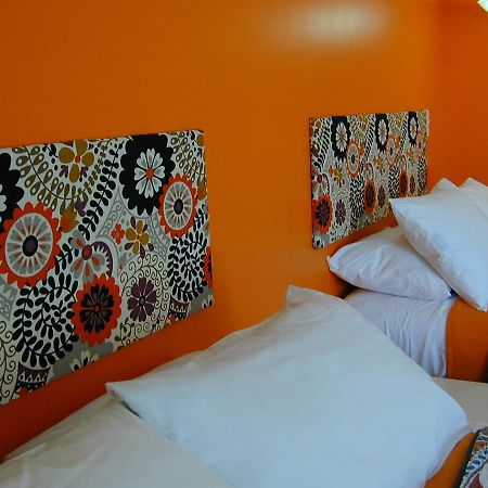Miami Motel Канандейгуа Экстерьер фото